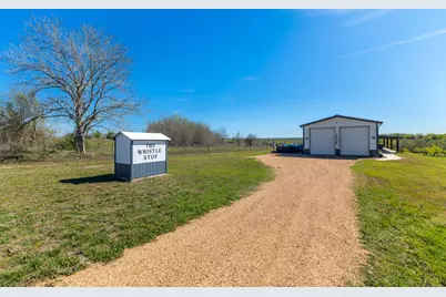 7047 Falke Heinrich Road, Schulenburg, TX 78956 - Photo 4