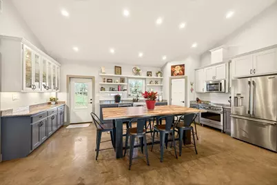 7047 Falke Heinrich Road, Schulenburg, TX 78956 - Photo 14