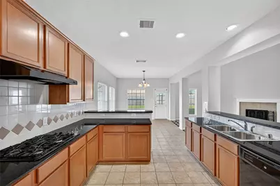 14903 Hurst Point Lane, Houston, TX 77049 - Photo 4
