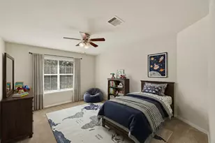 14903 Hurst Point Ln, Houston, TX 77049 - Photo 12