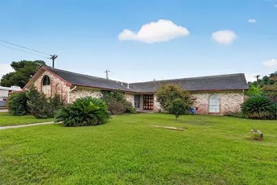 4310 Luella Avenue, Deer Park, TX 77536 - Photo 2