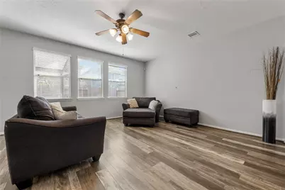 6354 Wilshire Ridge, Houston, TX 77040 - Photo 6