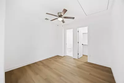 8116 De Priest Unit A B, Houston, TX 77088 - Photo 6