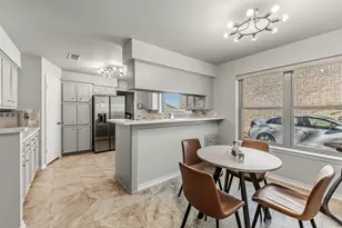 1337 Greenbriar Dr, Huntsville, TX 77340 - Photo 12