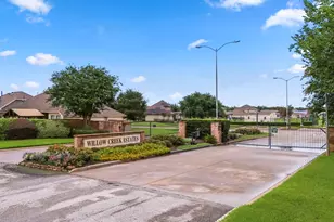11210 Misty Willow Ln, Tomball, TX 77375 - Photo 48