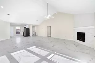 13723 Rocky Bluff Dr, Houston, TX 77085 - Photo 16