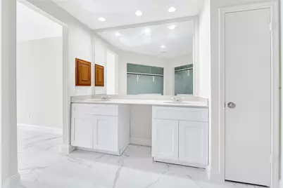 13723 Rocky Bluff Drive, Houston, TX 77085 - Photo 20