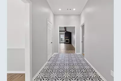 925 Manchester Drive, Conroe, TX 77304 - Photo 6