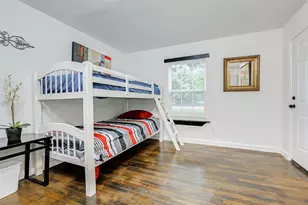 706 Beaumont St, Anahuac, TX 77523 - Photo 8