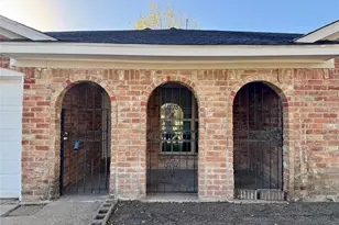 15770 Chimney Rock Rd, Houston, TX 77489 - Photo 2