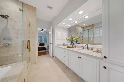 79 N Cochrans Green Circle, The Woodlands, TX 77381 - Photo 20