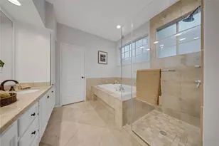 79 N Cochrans Green Cir, The Woodlands, TX 77381 - Photo 22