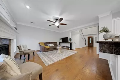 79 N Cochrans Green Circle, The Woodlands, TX 77381 - Photo 16