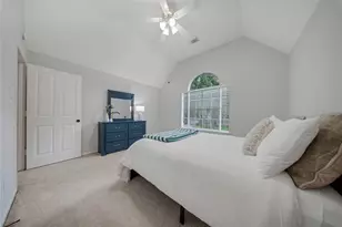 79 N Cochrans Green Cir, The Woodlands, TX 77381 - Photo 40