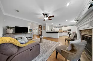 79 N Cochrans Green Cir, The Woodlands, TX 77381 - Photo 16