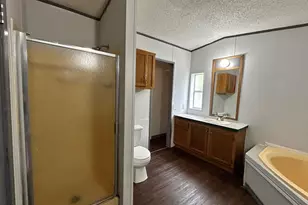 2523 Oyster Creek Bend, Oyster Creek, TX 77541 - Photo 6