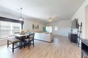 11206 Youngquist Dr, Mont Belvieu, TX 77535 - Photo 8