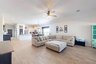 11206 Youngquist Dr, Mont Belvieu, TX 77535 - Photo 6