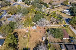 1423 N Wharton St, El Campo, TX 77437 - Photo 8