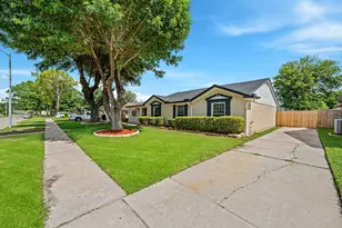 9227 Vickijohn Dr, Houston, TX 77031 - Photo 6