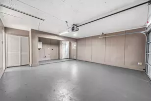 9227 Vickijohn Dr, Houston, TX 77031 - Photo 14