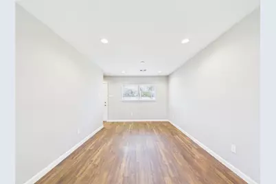 2804 Daisy Street, Dickinson, TX 77539 - Photo 18