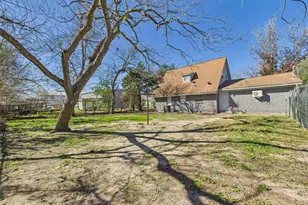 2804 Daisy St, Dickinson, TX 77539 - Photo 38