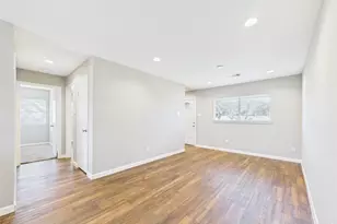 2804 Daisy St, Dickinson, TX 77539 - Photo 12