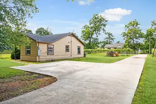 3229 Persimmon St, Houston, TX 77093 - Photo 8