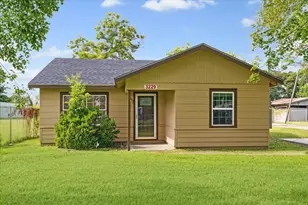 3229 Persimmon St, Houston, TX 77093 - Photo 1