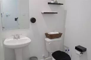 2913 Crown Gate Dr, Houston, TX 77047 - Photo 8