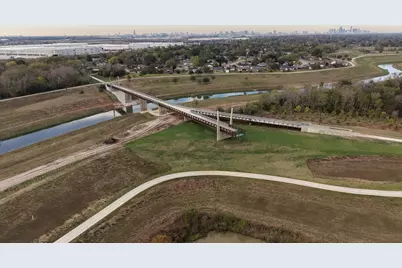 2913 Crown Gate Drive, Houston, TX 77047 - Photo 30