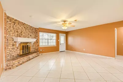 1030 Maple Street, Clute, TX 77531 - Photo 6