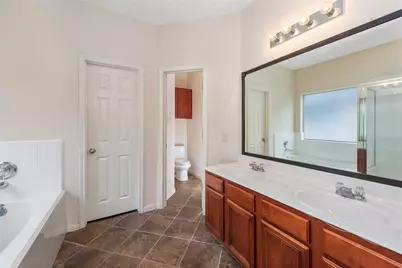 10039 Noisy Waters Drive, Houston, TX 77095 - Photo 14
