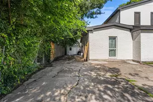 13105 Chiswick Rd, Houston, TX 77047 - Photo 2