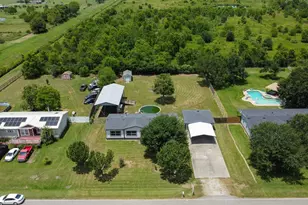 10023 S Country Dr, Alvin, TX 77511 - Photo 4
