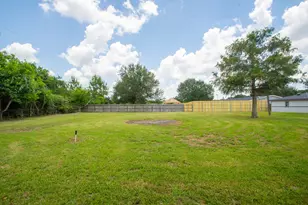10023 S Country Dr, Alvin, TX 77511 - Photo 46