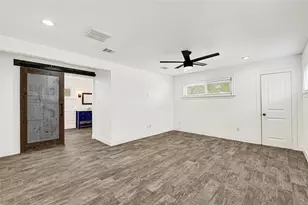 404 S Burnett Dr, Baytown, TX 77520 - Photo 14