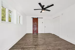 404 S Burnett Dr, Baytown, TX 77520 - Photo 28