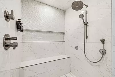 404 S Burnett Drive, Baytown, TX 77520 - Photo 18