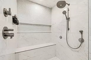 404 S Burnett Dr, Baytown, TX 77520 - Photo 18