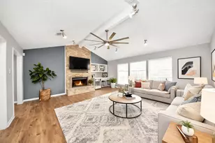 619 Shenandoah Dr, Shenandoah, TX 77381 - Photo 10