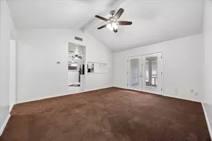 13510 Greenbriar Dr, Sugar Land, TX 77498 - Photo 8