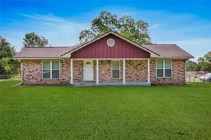 2201 Badger Ln, Huntsville, TX 77320 - Photo 4