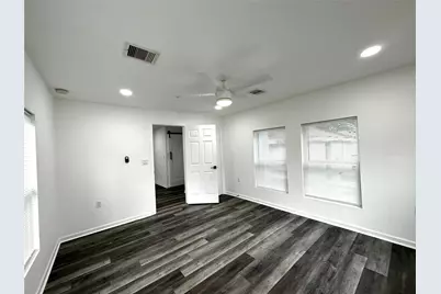4318 1st Street #C, Bacliff, TX 77518 - Photo 8