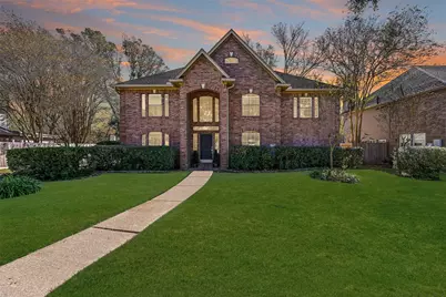 303 Melodywood Drive, Friendswood, TX 77546 - Photo 2