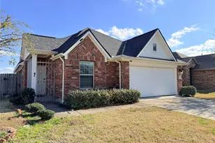 12622 Providence Cove Ct, Houston, TX 77086 - Photo 2