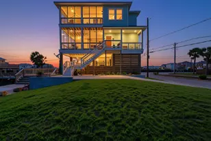 1001 Bamar Ln, Galveston, TX 77554 - Photo 1