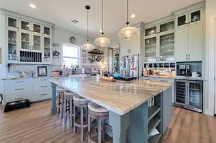 1001 Bamar Ln, Galveston, TX 77554 - Photo 16