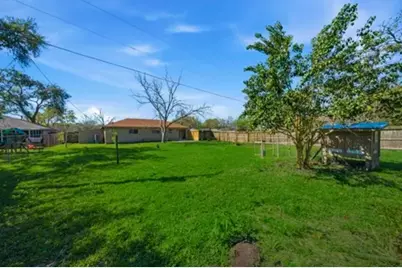4803 28th Street E, Dickinson, TX 77539 - Photo 14